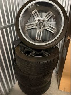 Lorenzo 5 spoke chrome 22in Rims and Tires