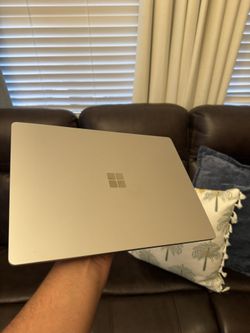 Microsoft Laptop