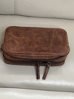 FOSSIL Travel Dopp Kit - The practical toiletry bag