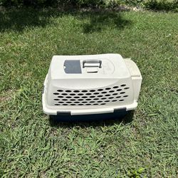 Portable Dog Crate (plastic)