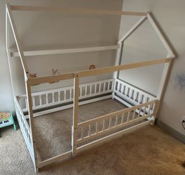 Twin house platform frame and 8” memory gel mattress