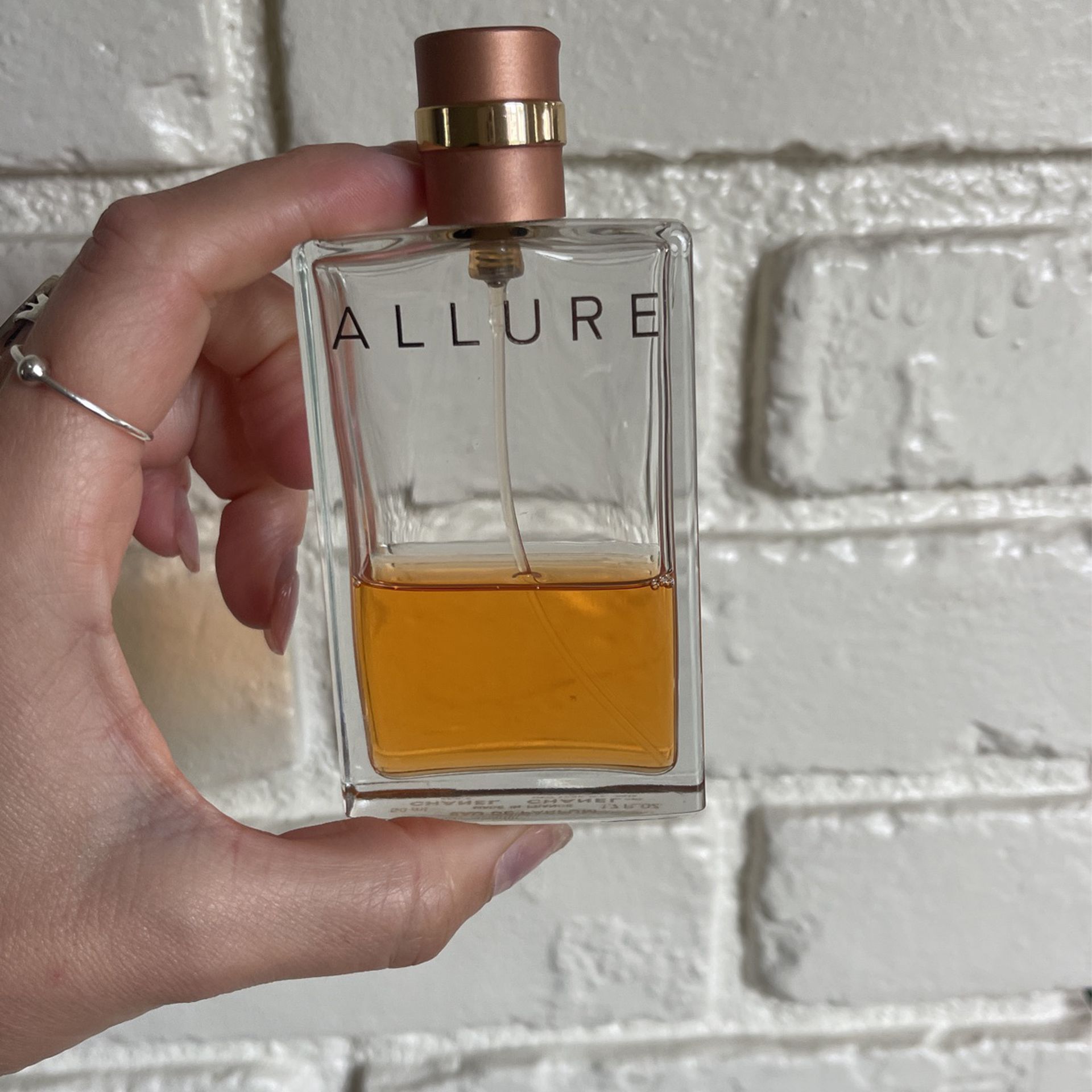Allure Chanel Perfume