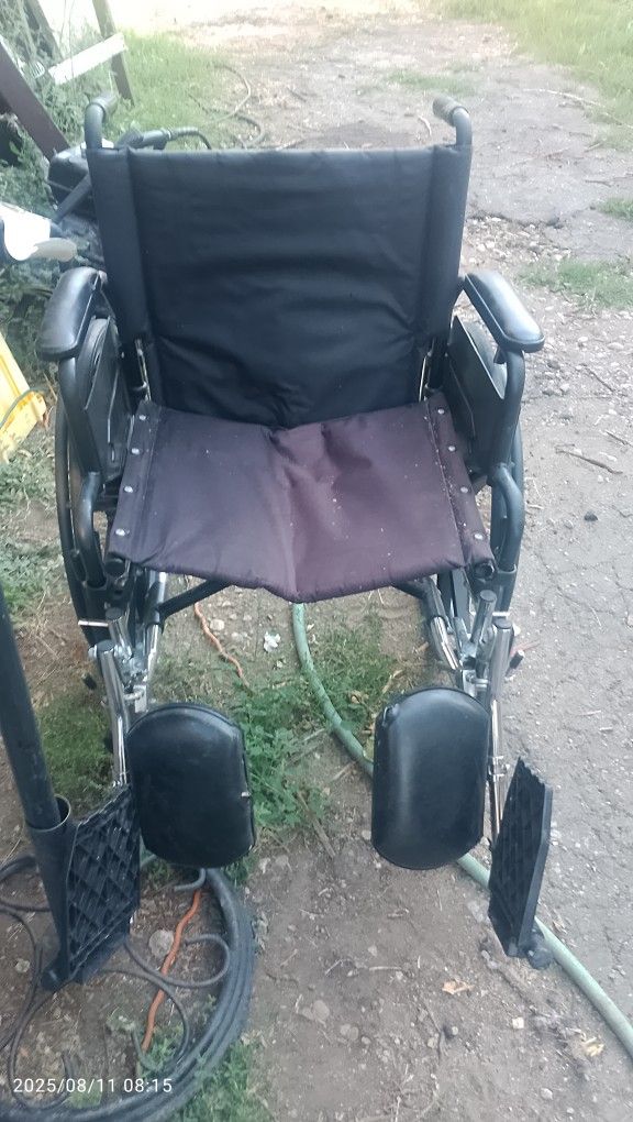 Wheelchair 