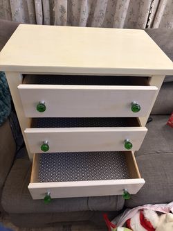 Kids solid wood small chest