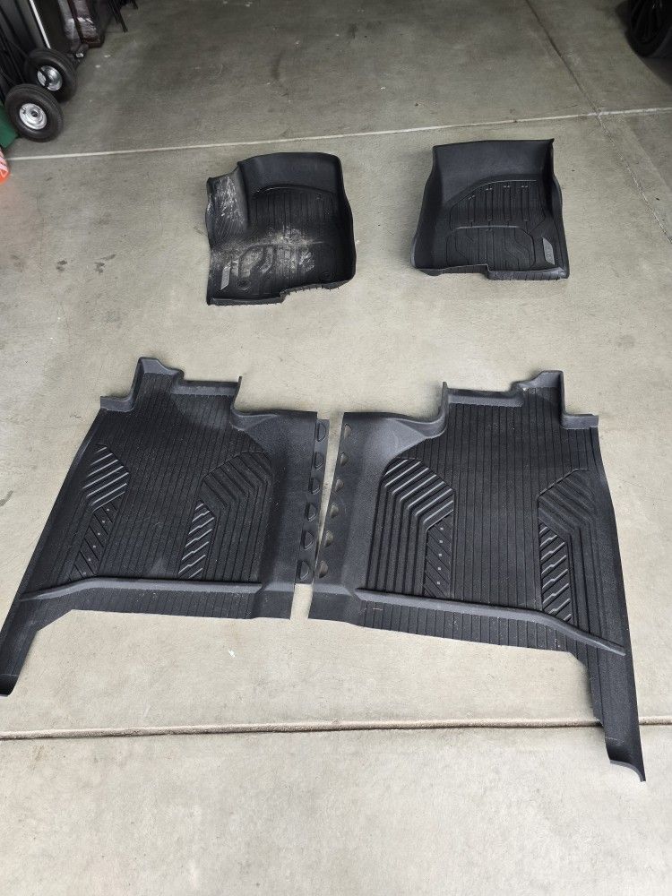 2022 GMC Sierra 1500 Weather Mats