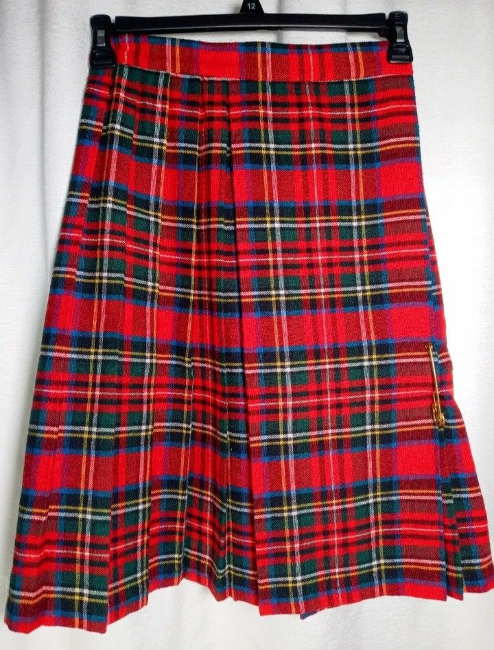 Vintage Retro BOHO WOOL Red Plaid Skirt Size 9 Clothes Vintage Large Safety Pin.