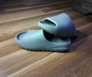 Adidas Yeezy Slide Salt Green 8