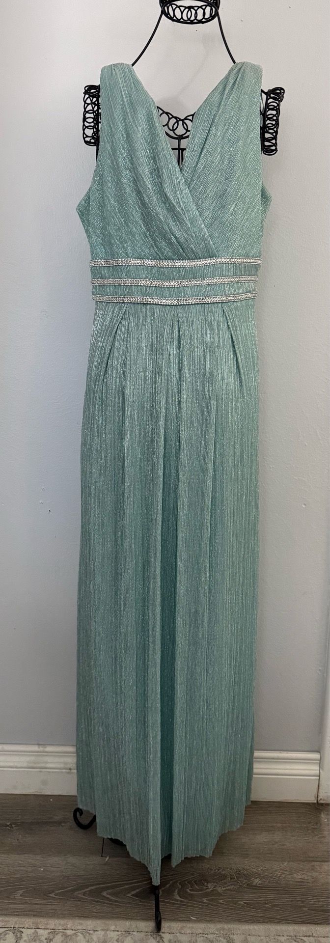 R&M Richards Petite Evening Gown!