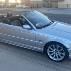 2003 bmw 330 CI silver black interior