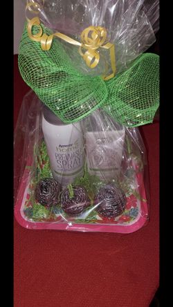 Mother’s day baskets with amway products