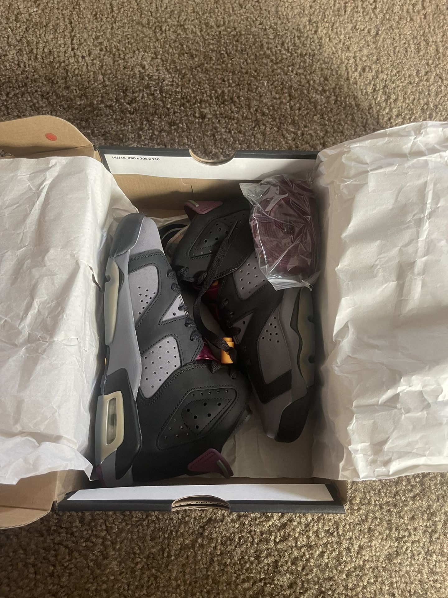 Air Jordan 6 Retro Black /Bordeaux