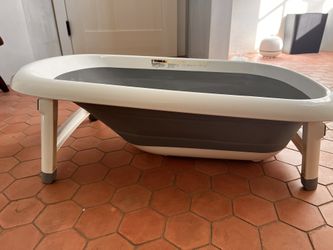 Behind the Design of OXO Tot's Splash and Store Bathtub