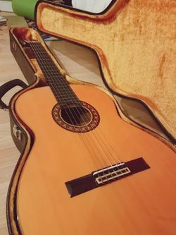 Marquis acoustic guitar