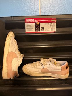 Size 8 women’s nike blazers