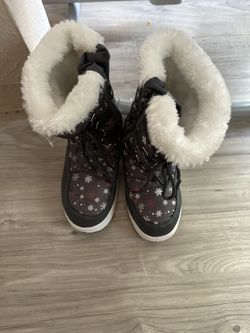 Kids Clothes And Shoes 