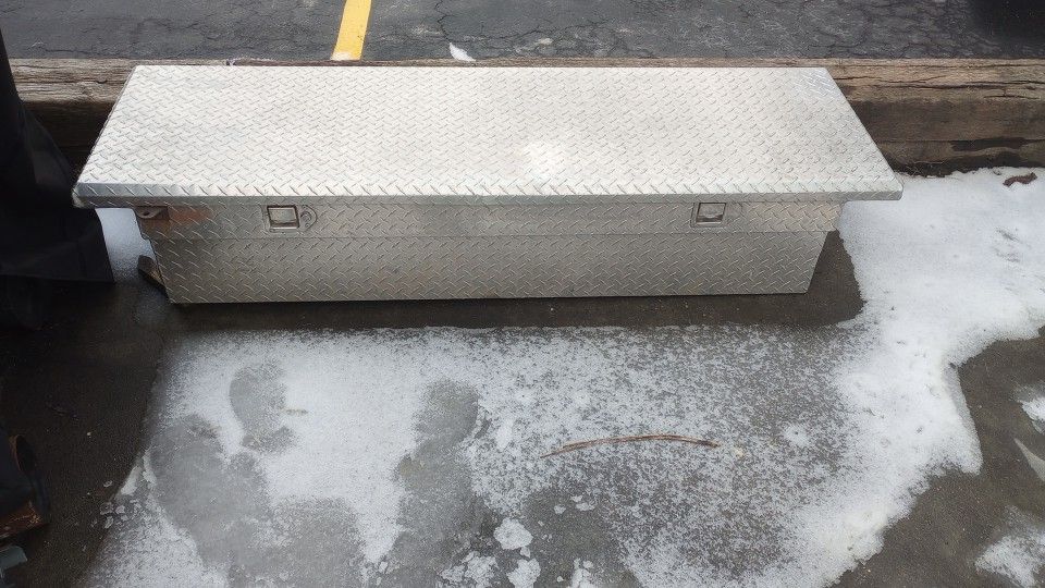 Saddle Toolbox For Truck
