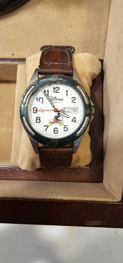 1990's Disney Time Works Mickey Mouse Running Watch