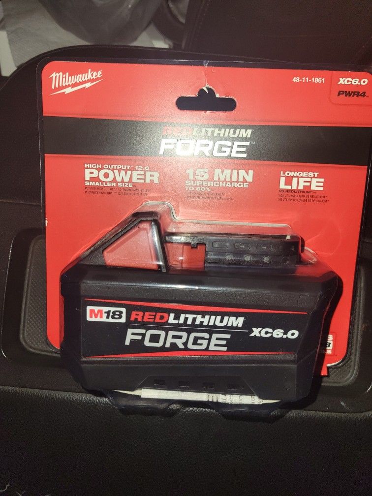 Milwaukee Forge Battery 6.0