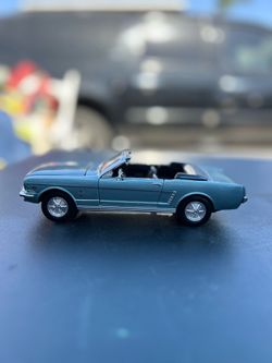 1964 ford mustang car collectible / toy