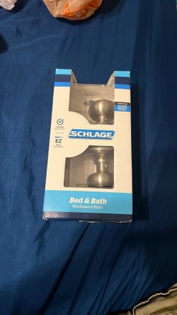 SCHLAGE Satin Nickel Georgian Privacy Bed & Bath Door Knob 