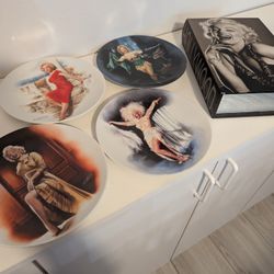 4 Marilyn Monroe Delphi Collector Plates & Custom Box