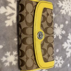 Coach Wallet 