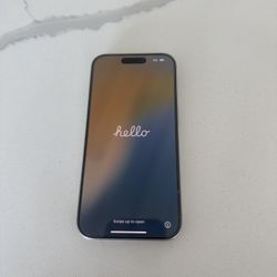 iPhone 15 Pro – 128GB - White