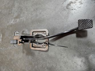 Brake Pedal Assembly 2003-2006 Mitsubishi Lancer Evolution VIII IX Evo 8 9