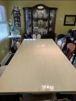 Dinning table solid wood. (Table only)