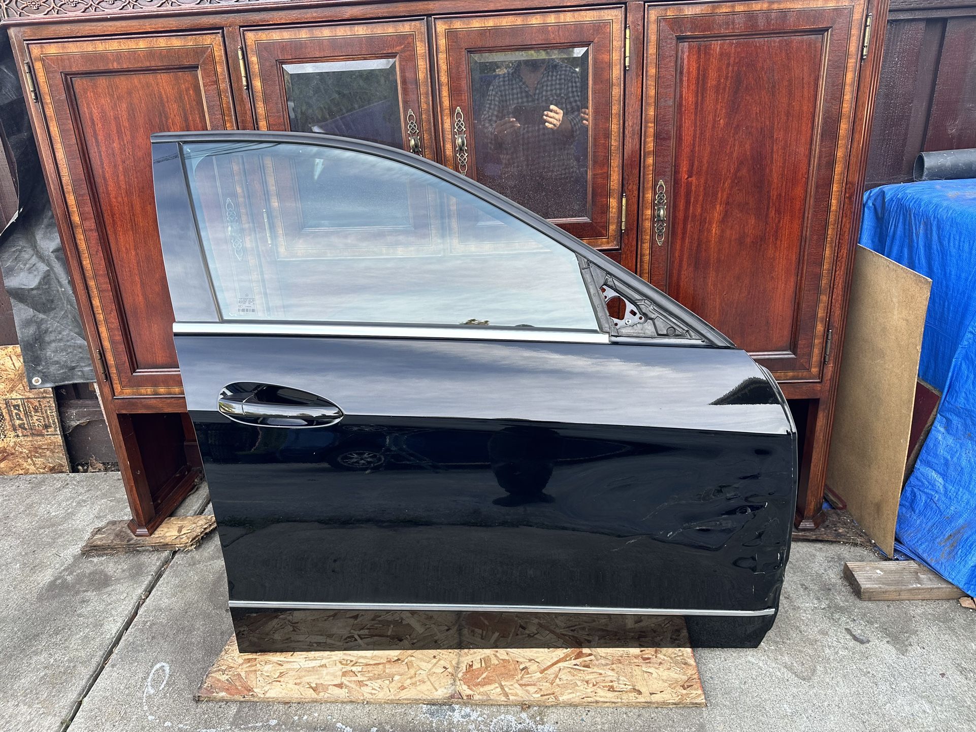 2010-2015 Mercedes Benz E-350  Front Passenger Door