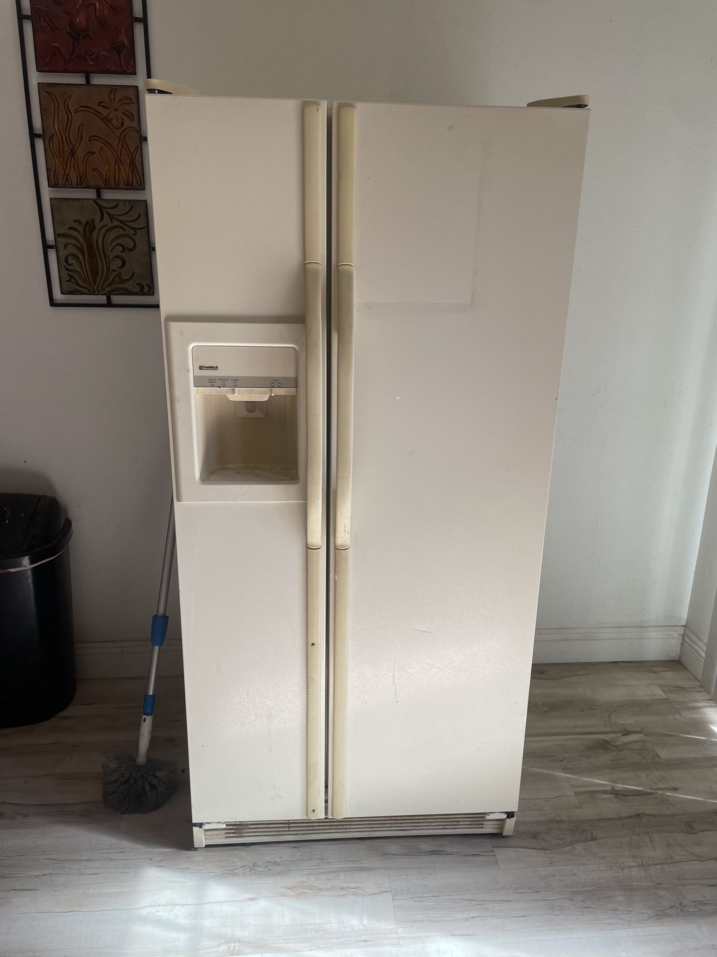 Refrigerator