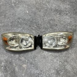 2008 DODGE RAM 1500 Headlights 