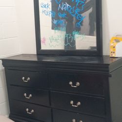 Black Dresser With Mirror And 2 End Tables