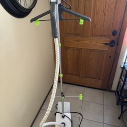 Steamfast Stand Garment Steamer