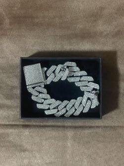 Iced Out CZ Miami Cuban Link Bracelet 20mm 8 Inch Silver