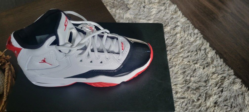 New 7.5 Jordan Bloyal