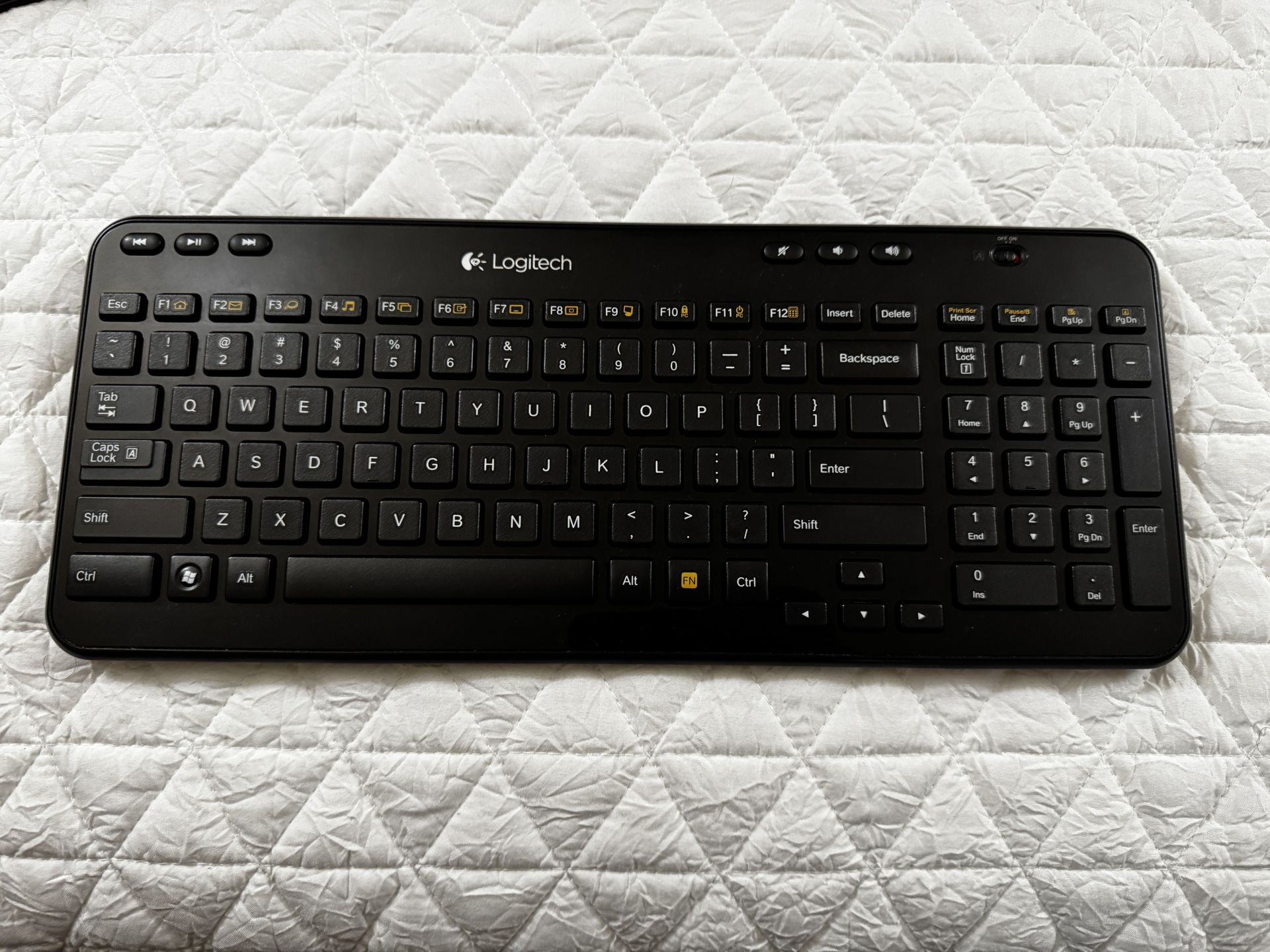 Logitech Keyboard Bluetooth Or Unifying Receiver