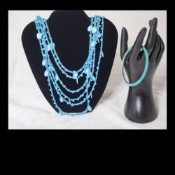 Matching Turquoise Necklace And Beaded Braclet