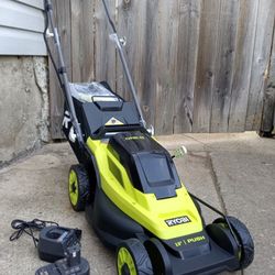 Like-New Ryobi ONE+ 18Volt 13" Inch Cordless Battery Push Lawnmower Kit 