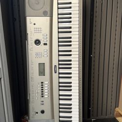 Keyboard Yamaha YPG-235