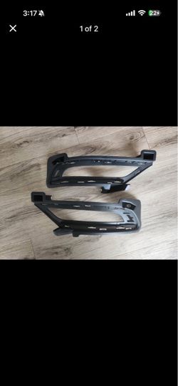 Chrysler 300 Fog Light Bezels