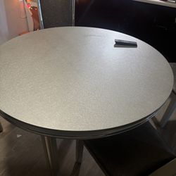 Dinning Table 