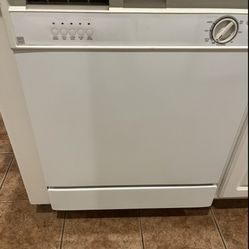 $300 Whirlpool Dishwasher 