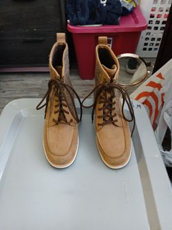 New Ladies Boots Size 9