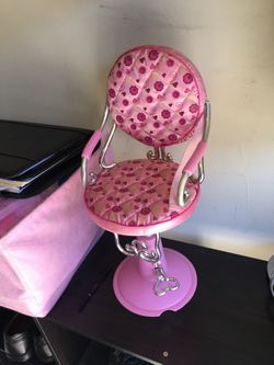 Doll chair