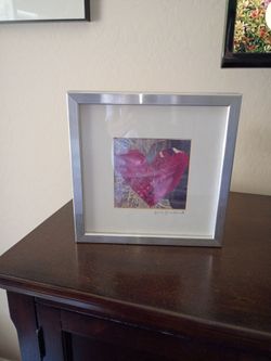Framed heart painting 5.00