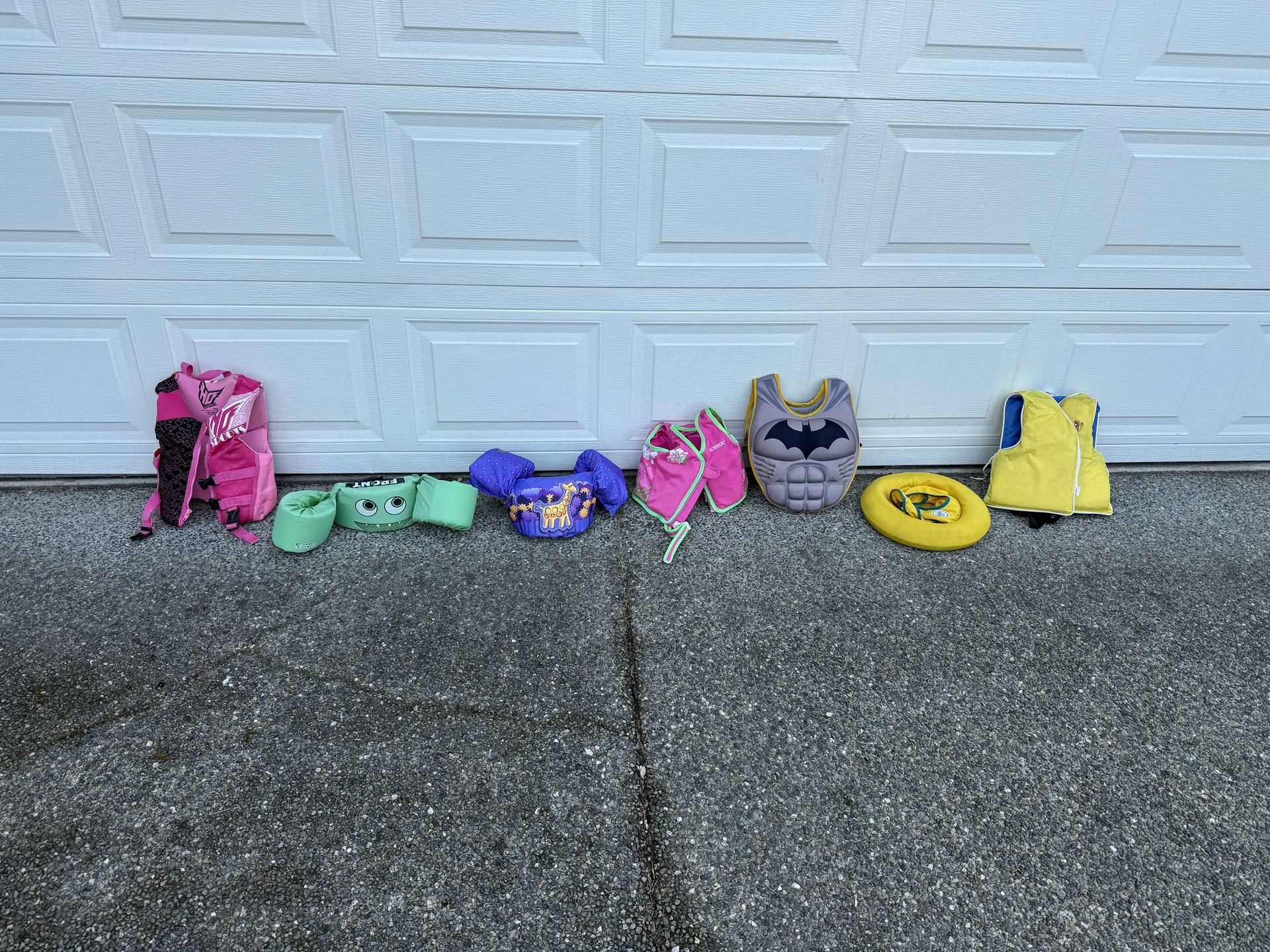 Toddler / Little Kid Floats and Life Jackets