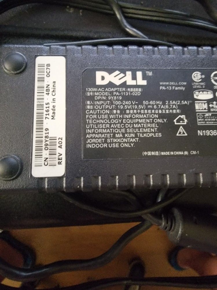 Dell 130w 19.5v 6.7a AC Adapter PA 1131-02D