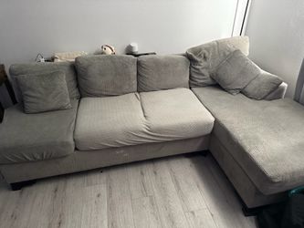 Sectional couch