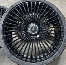 Mercedes S550 Gl Gls 22x9/10.5 New Amg Styie Rims New Floating Caps With Tires Set 